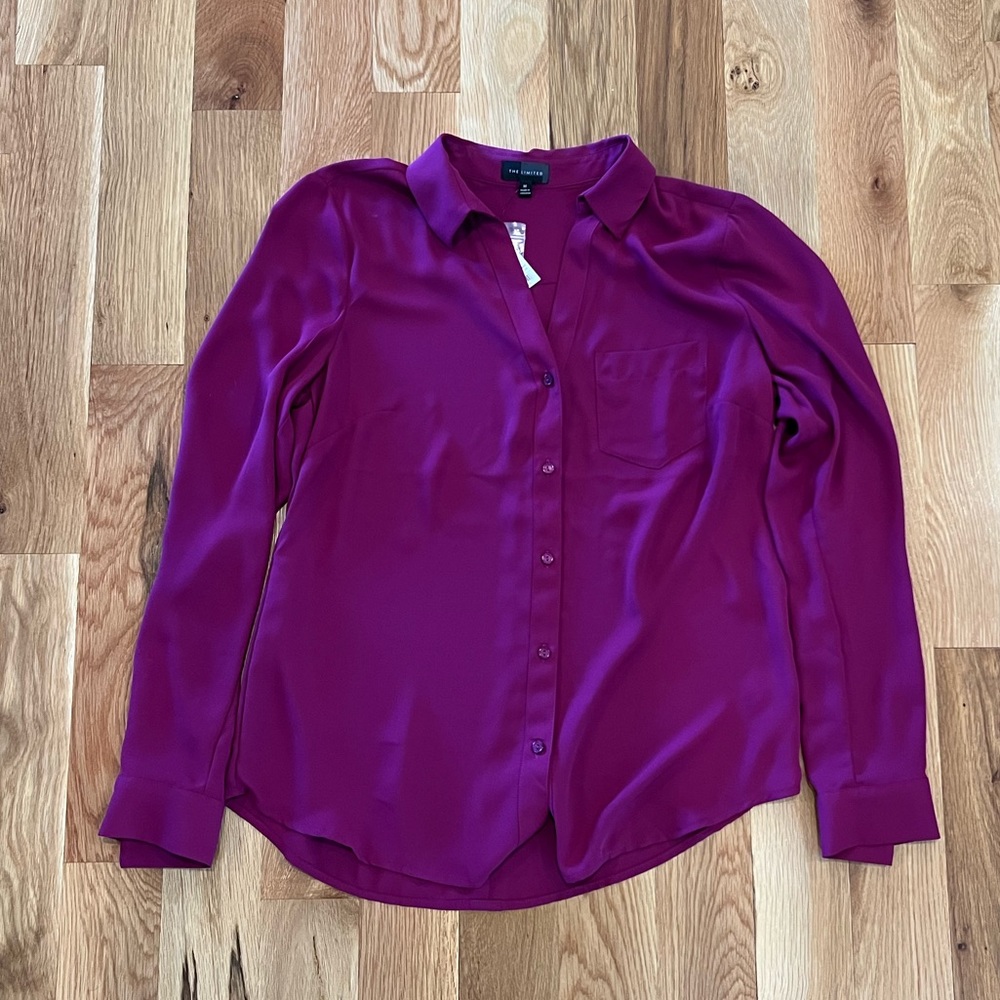 NWT women’s purple button down blouse size medium